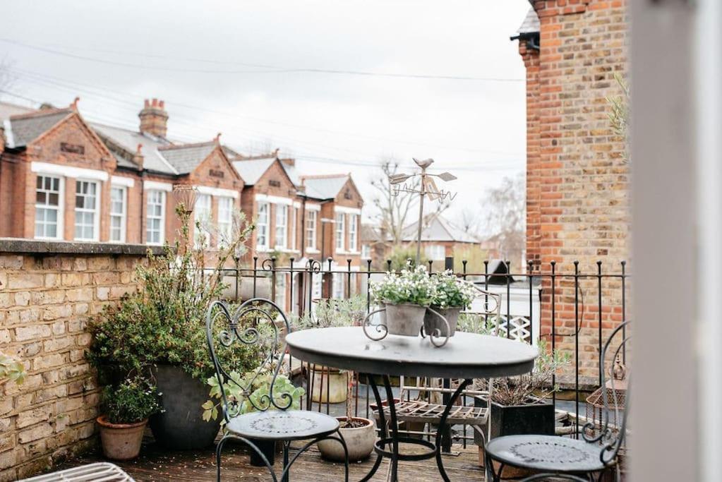 3 Bedroom House In Kew Gardens Richmond  Εξωτερικό φωτογραφία