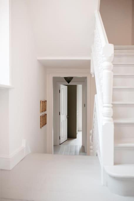 3 Bedroom House In Kew Gardens Richmond  Εξωτερικό φωτογραφία
